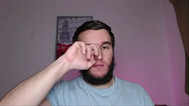 Snapshot of defuego_ chatting on March 12, 6:00 pm defuego online show from March 12, 6:00 pm