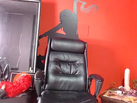 KLOE PIELL online show from February 5, 9:19 pm