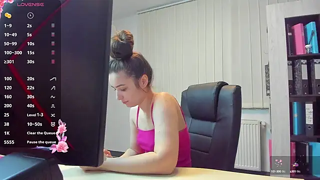 Snapshot of DaryaNew chatting on February 23, 6:12 pm DaryaNew online show from February 23, 6:12 pm