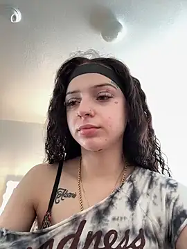 exoticmisfitt online show from January 31, 8:51 pm