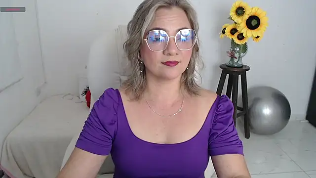 Ghada milf online show from January 9, 11:39 pm