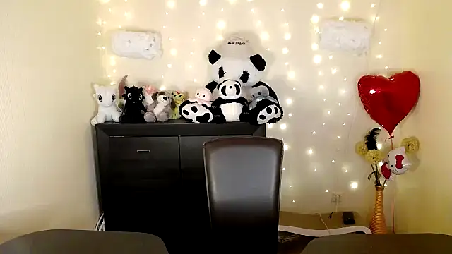 Snapshot of Mike_severi2 chatting on February 26, 10:15 am Mike severi2 online show from February 26, 10:15 am