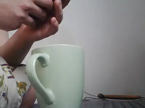 lickthehottie online show from August 4, 9:12 am