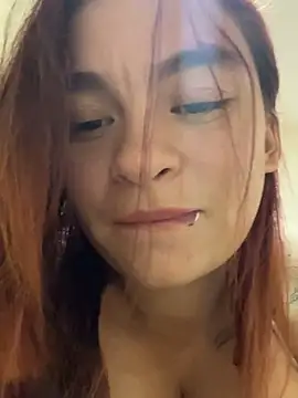 Snapshot of MiaLujan_ chatting on December 10, 11:40 pm MiaLujan  online show from December 10, 11:40 pm