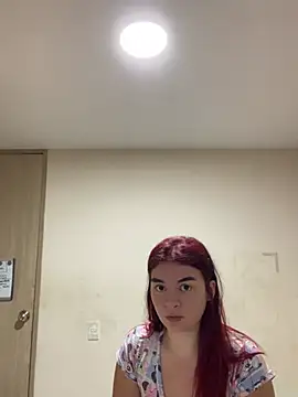 Snapshot of MiaLujan_ chatting on January 4, 11:11 am MiaLujan  online show from January 4, 11:11 am