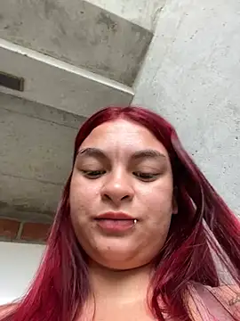 Snapshot of MiaLujan_ chatting on February 23, 1:32 pm MiaLujan  online show from February 23, 1:32 pm