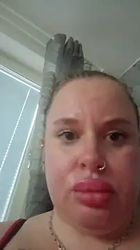 Snapshot of JohannasMishael chatting on September 18, 5:04 pm JohannasMishael online show from September 18, 5:04 pm