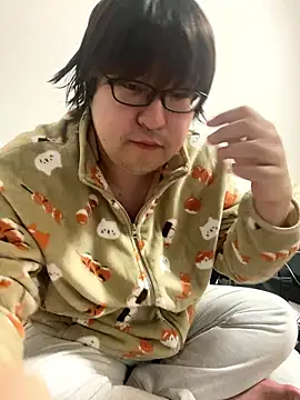 yuuki198912 online show from December 21, 6:42 am