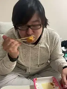 yuuki198912 online show from January 13, 11:26 am