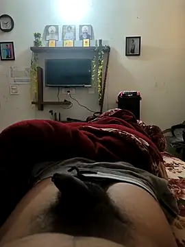 arshvir133 online show from December 19, 8:10 am