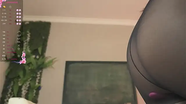 Camilaperson online show from February 8, 11:02 pm