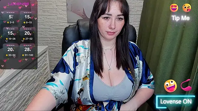 Snapshot of Kendra_SXY chatting on February 19, 2:12 am Kendra SXY online show from February 19, 2:12 am