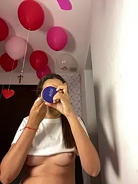 Penelope-Hot online show from February 15, 9:37 pm