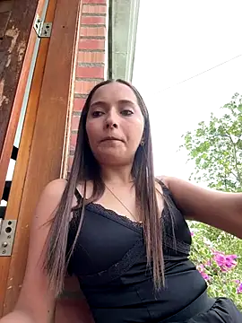 Penelope-Hot online show from September 30, 9:20 pm