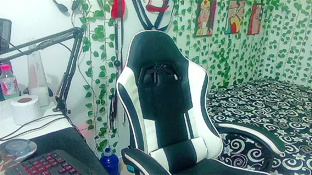 Andy gray online show from February 21, 1:01 pm