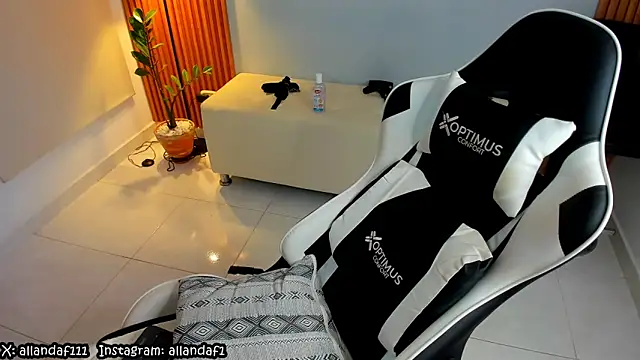 dafboy1 online show from February 27, 3:59 pm