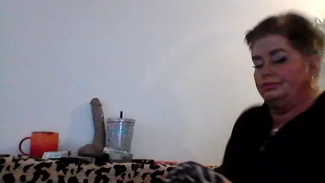 hotsierra4u online show from February 9, 11:47 am