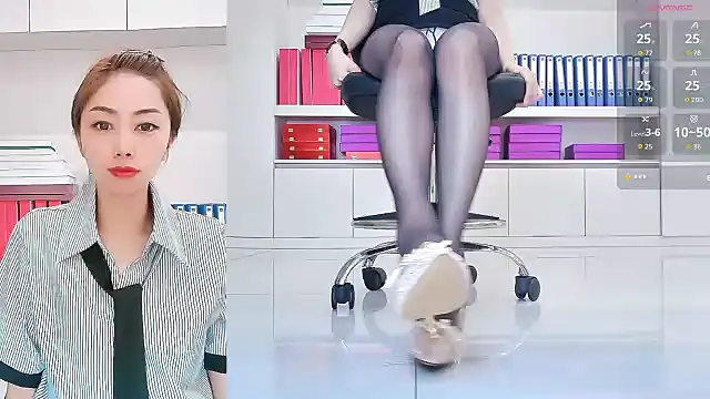 Snapshot of Aster_Hoa chatting on February 10, 10:30 am Aster Hoa online show from February 10, 10:30 am