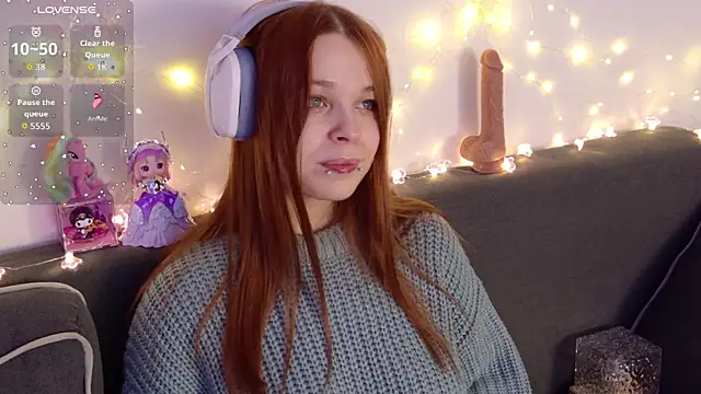 ValBae online show from January 7, 9:17 pm