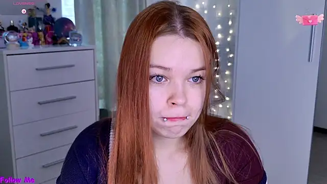 ValBae online show from April 9, 6:41 am