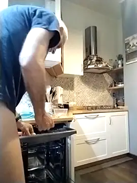 Frabox65 online show from January 9, 6:05 am