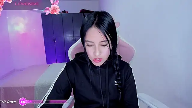 Tinylottie online show from March 8, 6:01 pm