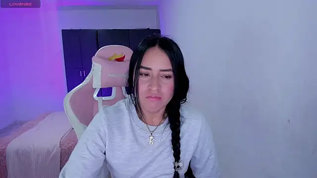 Tinylottie online show from May 15, 11:56 pm