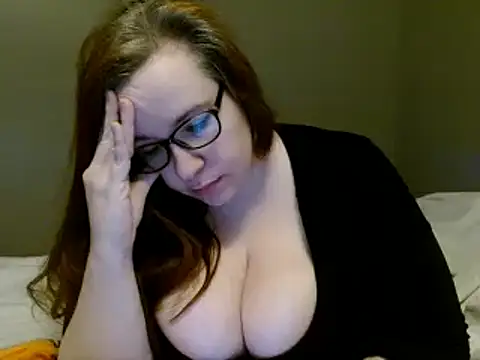 KayleeHollyxxx online show from February 12, 7:34 am