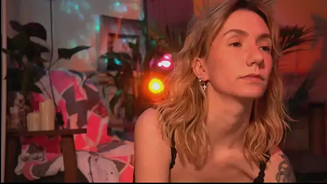 Arianna Richi online show from February 8, 6:28 am