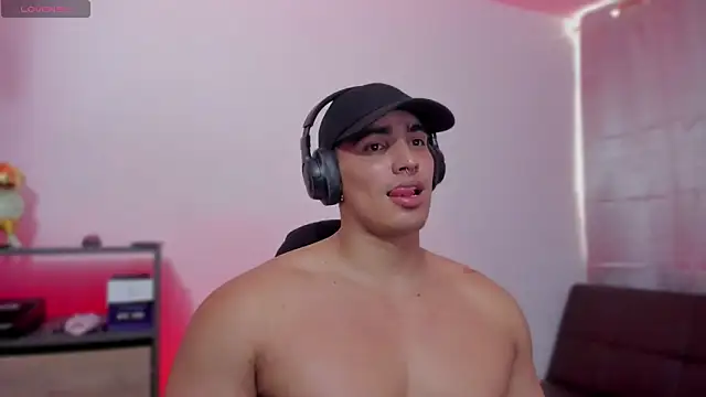 JamesGraay online show from October 4, 11:52 am