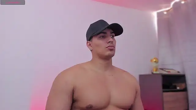 JamesGraay online show from November 21, 6:06 pm