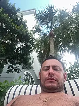 afro1986 online show from April 5, 7:22 pm