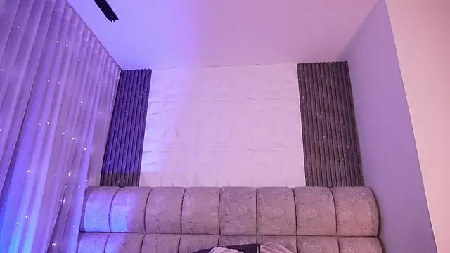 Godess Scarlett77 online show from April 1, 3:07 am