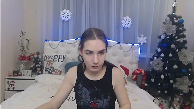 Snapshot of NikaStark_ chatting on January 3, 7:18 pm NikaStark online show from January 3, 7:18 pm