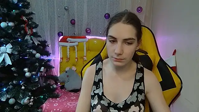 Snapshot of NikaStark_ chatting on January 10, 2:35 am NikaStark online show from January 10, 2:35 am