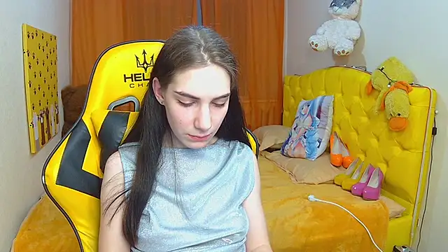 Snapshot of NikaStark_ chatting on February 6, 1:49 am NikaStark online show from February 6, 1:49 am