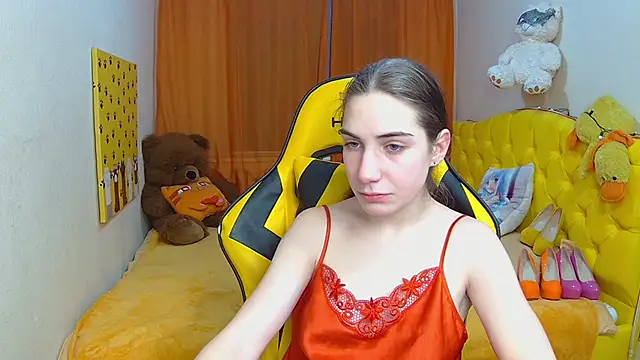 Snapshot of NikaStark_ chatting on February 14, 7:33 pm NikaStark online show from February 14, 7:33 pm