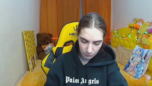 Snapshot of NikaStark_ chatting on March 2, 2:41 am NikaStark online show from March 2, 2:41 am