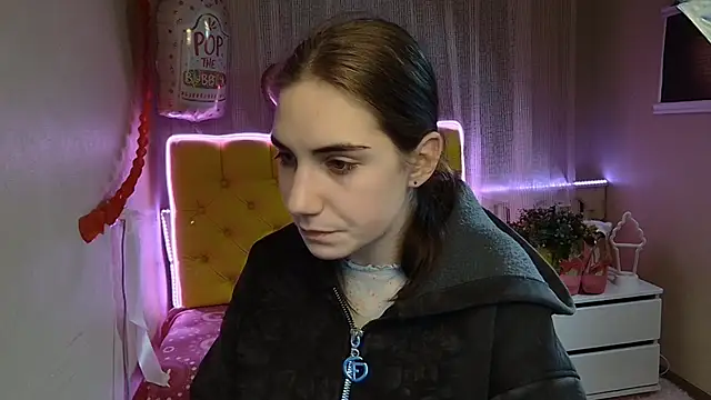 Snapshot of NikaStark_ chatting on March 4, 11:11 pm NikaStark online show from March 4, 11:11 pm