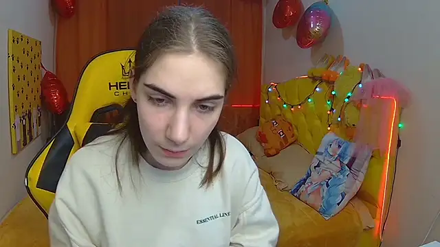 Snapshot of NikaStark_ chatting on March 12, 7:17 pm NikaStark online show from March 12, 7:17 pm