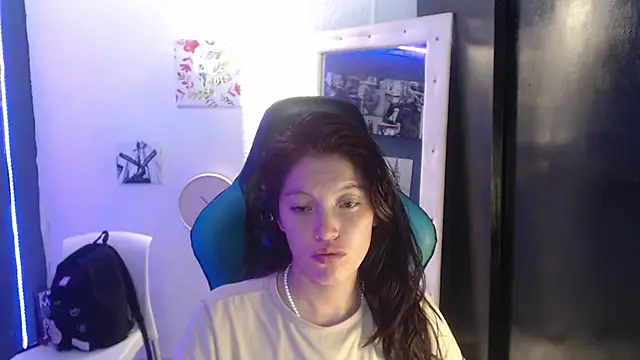 Sian  1 online show from December 11, 7:46 pm