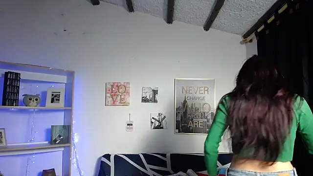 Sian  1 online show from December 16, 12:38 pm