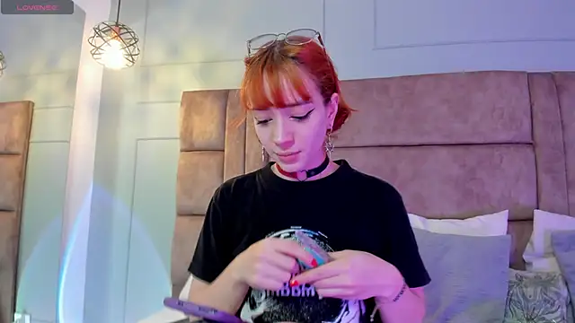 sweeet peach online show from March 9, 9:03 pm