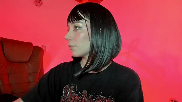 sweeet peach online show from December 22, 7:16 am