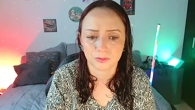 catalinamommyx online show from November 30, 8:57 pm