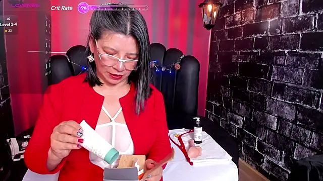 Madame Jay online show from January 4, 1:10 pm