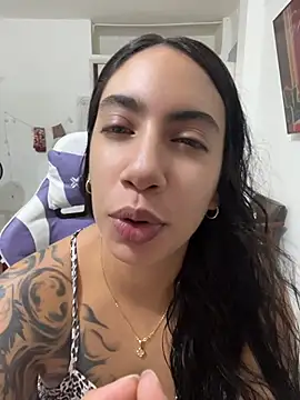 Snapshot of Heratemporal chatting on June 5, 1:28 pm Heratemporal online show from June 5, 1:28 pm