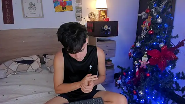 justinbiler online show from December 20, 12:34 pm