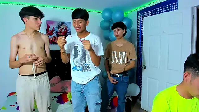 Alexander and Xiao online show from March 18, 8:37 pm