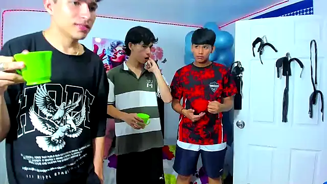 Alexander and Xiao online show from March 21, 9:23 pm